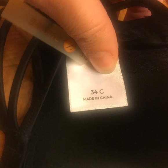 Shade & Shore Black Bikini Top, Fully Lined, Underwire, Neck Tie, Strapless. - Picture 6 of 9